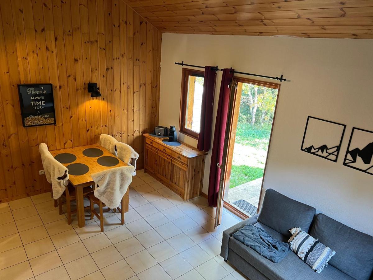 Chalet By Sophie Superdevoluy Avec Piscine Екстериор снимка