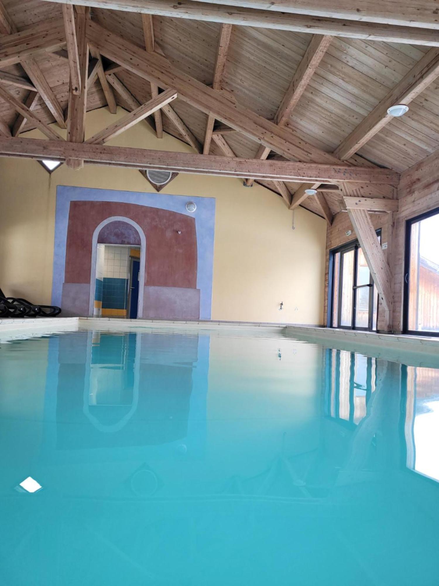 Chalet By Sophie Superdevoluy Avec Piscine Екстериор снимка